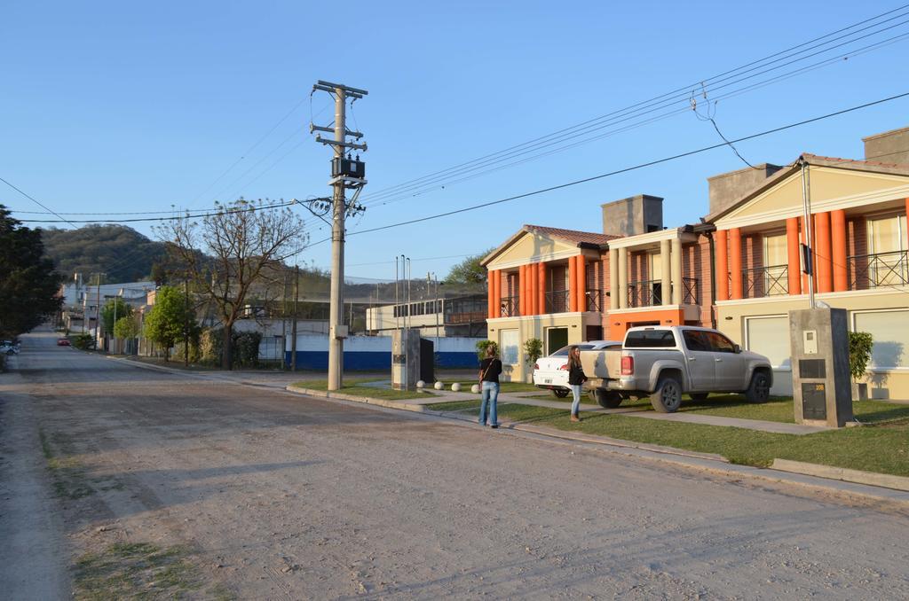 Los Perales San Salvador de Jujuy Quarto foto